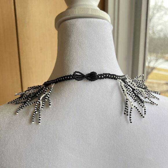 VTG Handmade Seed Bead Coral Fringe Statement Necklace Black White Boho Artwear - Picture 6 of 9